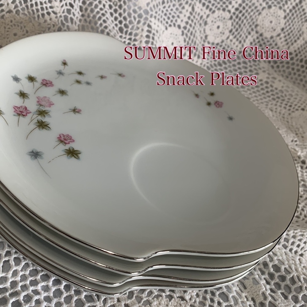 MCM SUMMIT Snack Plates Set of 4